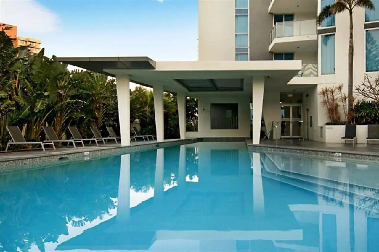 Aparthotel Artique Surfers Paradise - Official